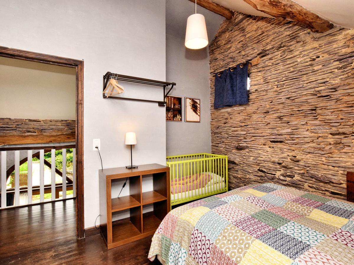 Spacious Holiday Home In Lierneux With Garden Eksteriør bilde