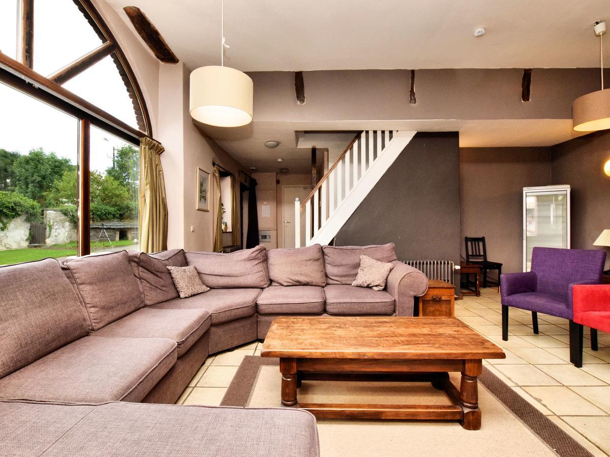 Spacious Holiday Home In Lierneux With Garden Eksteriør bilde