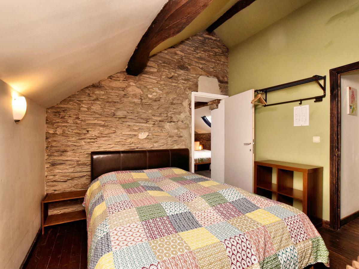Spacious Holiday Home In Lierneux With Garden Eksteriør bilde